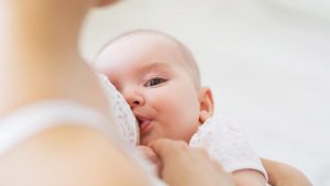Individuata correlazione tra allattamento al seno e antibiotico resistenza nei neonati